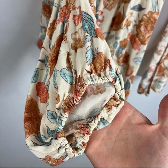 Hayden Size Medium Boho Pleated Floral Cream Dolman Wrap Cardigan Cover Q10 - Picture 4 of 9